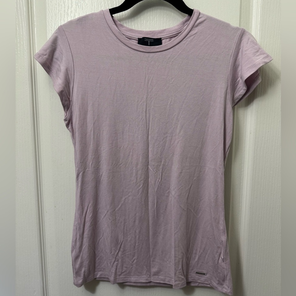 NWT T Tahari Lilac Short Sleeve Tee